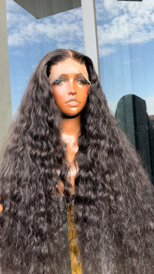 30” Loose Wave – 400g with 13x4 Transparent Lace Closure